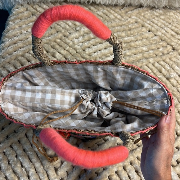 Woven Boho bag made in Indonesia with drawstring - Picture 2 of 11